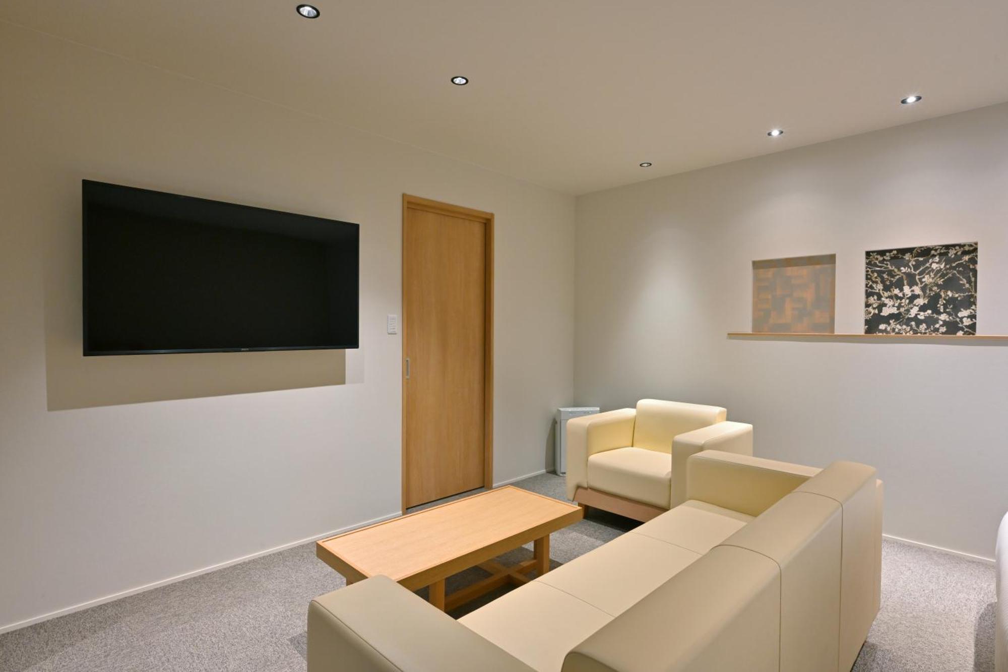 Grand Base Hiroshima Peace Memorial Park Aparthotel Exterior photo
