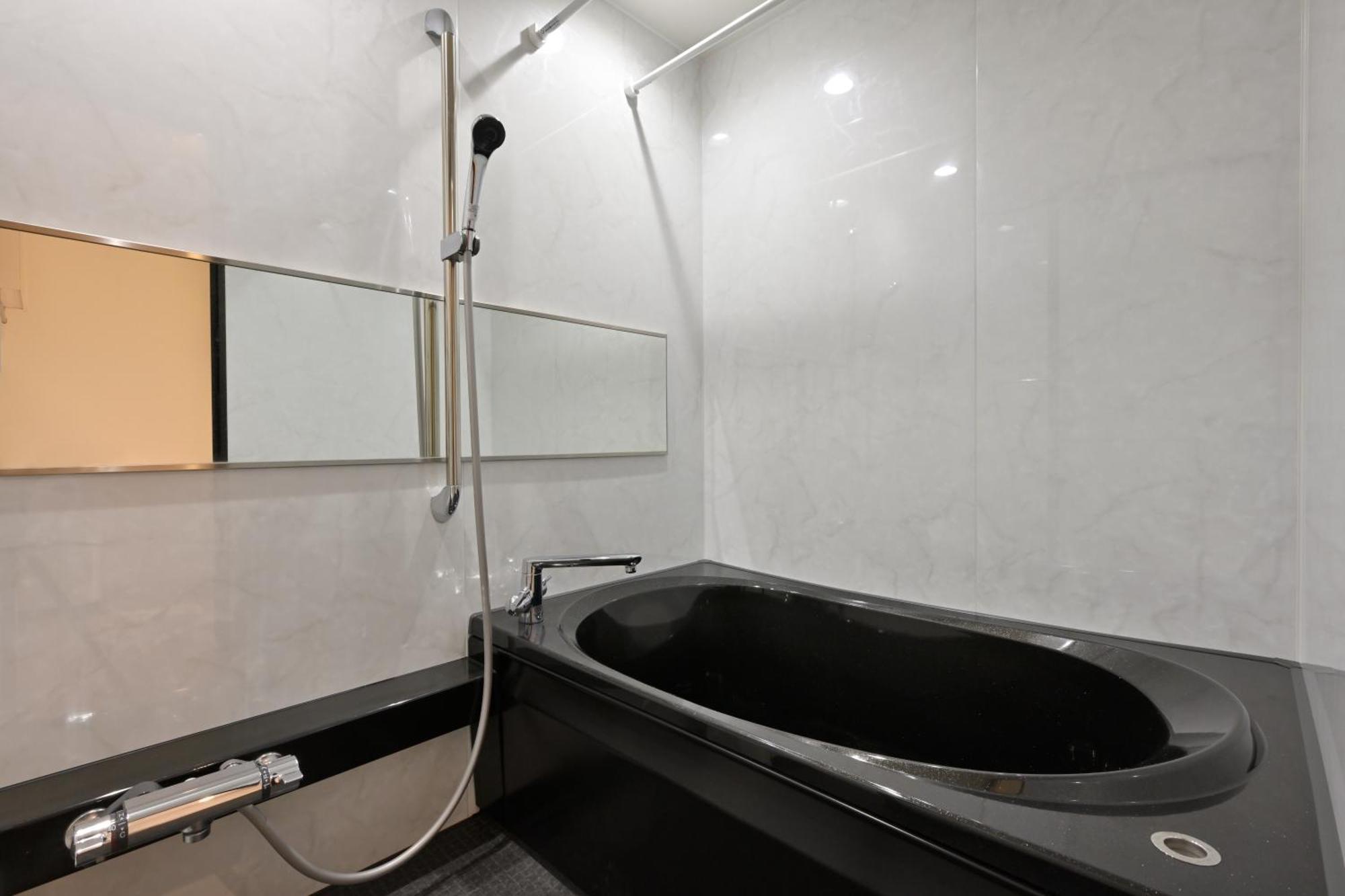 Grand Base Hiroshima Peace Memorial Park Aparthotel Room photo