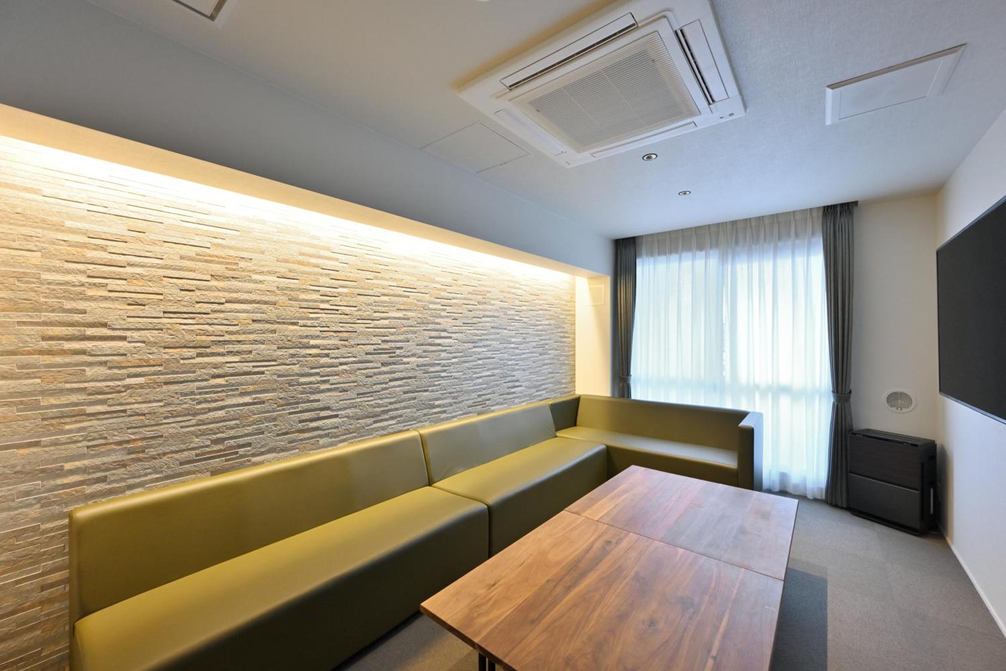 Grand Base Hiroshima Peace Memorial Park Aparthotel Room photo